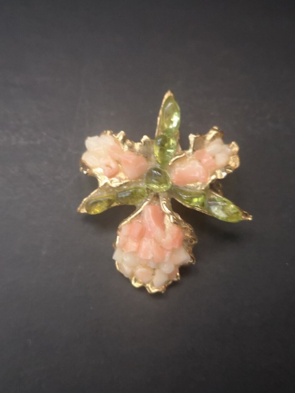 Vintage Hawaiian Pink Coral & Green Olivine Brooch with Gold Tone Backing